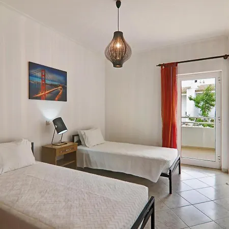 Aldeamento Turistico Aldeia Da Gale פארק נופש אלבופיירה