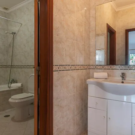 פארק נופש Aldeamento Turistico Aldeia Da Gale אלבופיירה