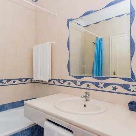 Aldeamento Turistico Aldeia Da Gale 3* אלבופיירה