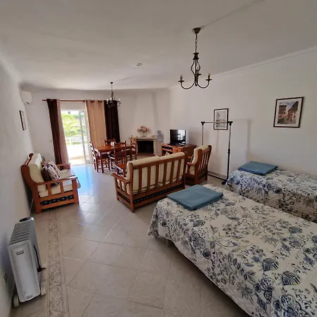 Aldeamento Turistico Aldeia Da Gale 假日公园 阿尔布费拉